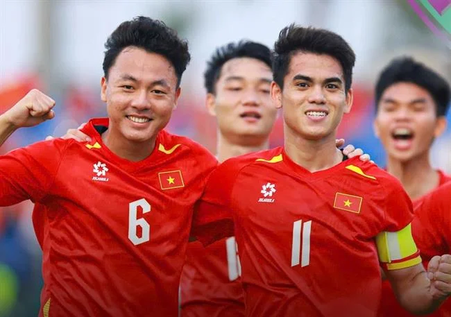 Bước 4: Đăng nhập và chơi acb888